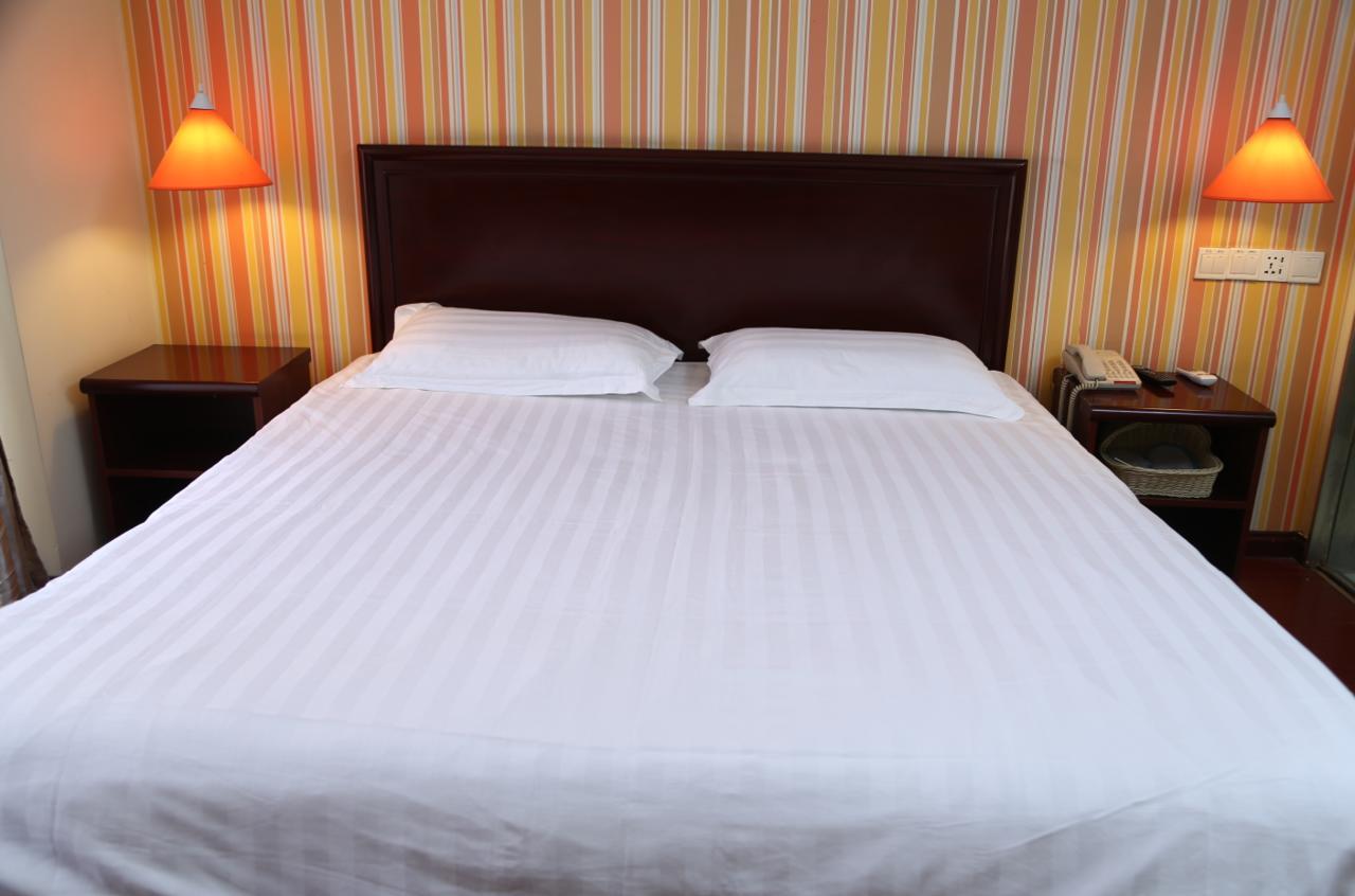 Pai Hotel Chengdu North Railway Station Bagian luar foto