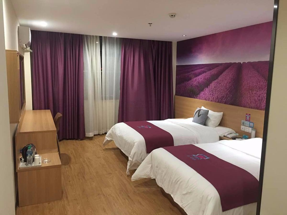 Pai Hotel Chengdu North Railway Station Bagian luar foto