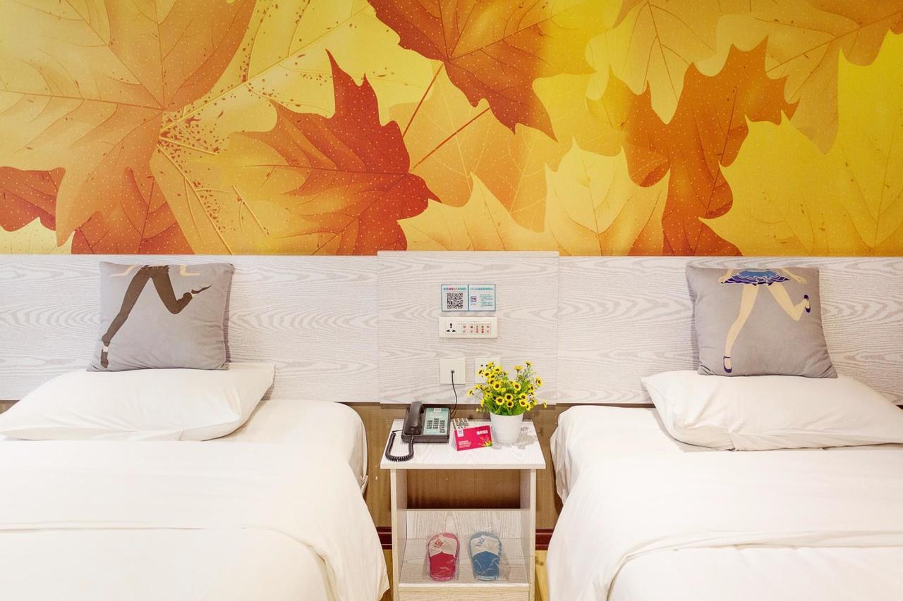 Pai Hotel Chengdu North Railway Station Bagian luar foto