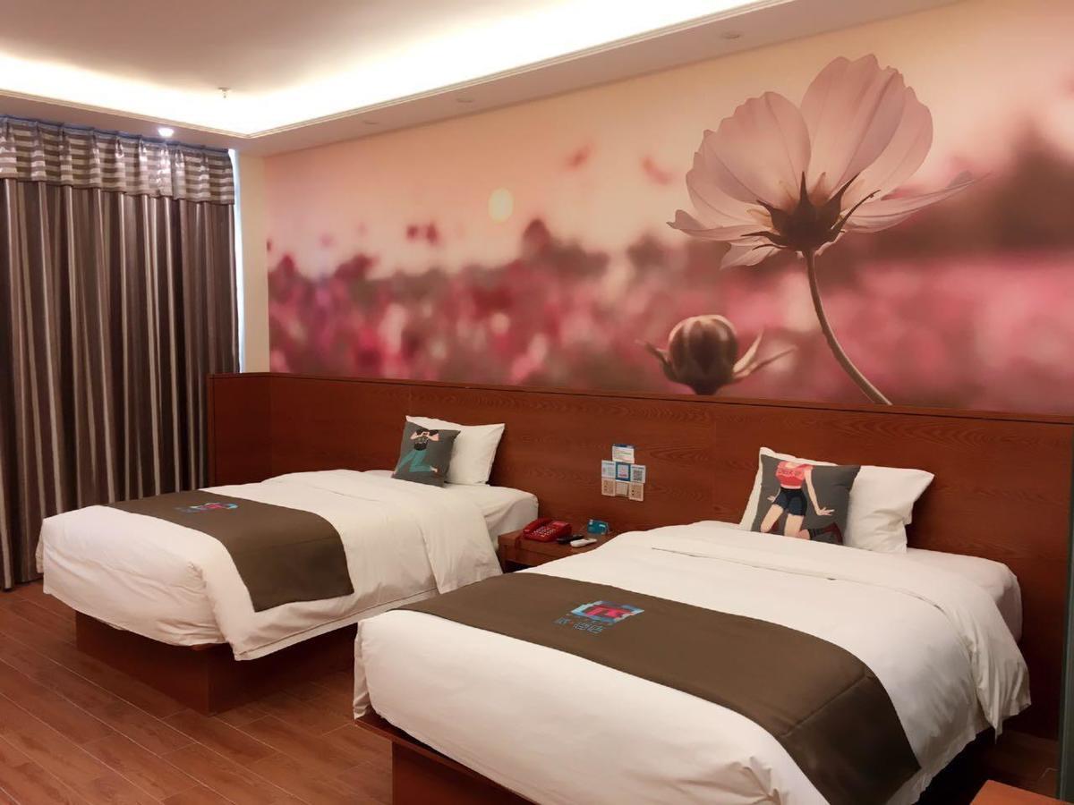 Pai Hotel Chengdu North Railway Station Bagian luar foto