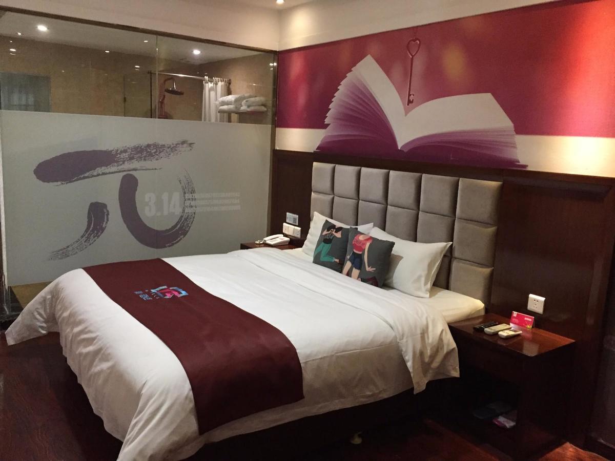 Pai Hotel Chengdu North Railway Station Bagian luar foto
