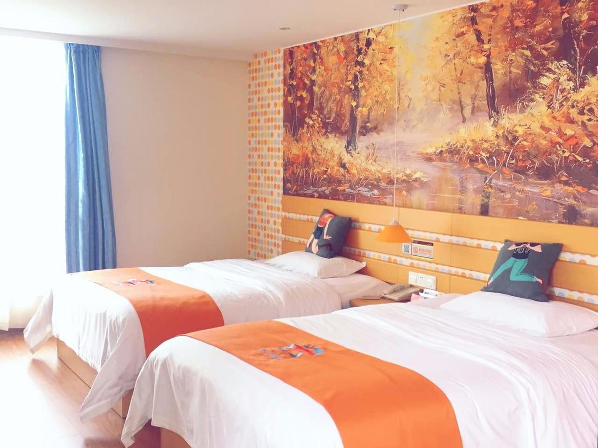 Pai Hotel Chengdu North Railway Station Bagian luar foto